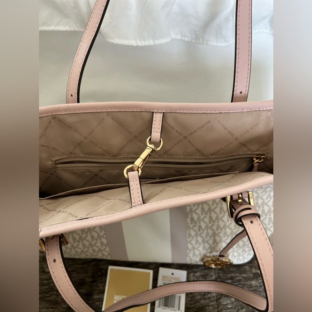 COPY - Michael Kors Leather Tote Bag-Ballet WITH TAGS - Picture 2 of 7